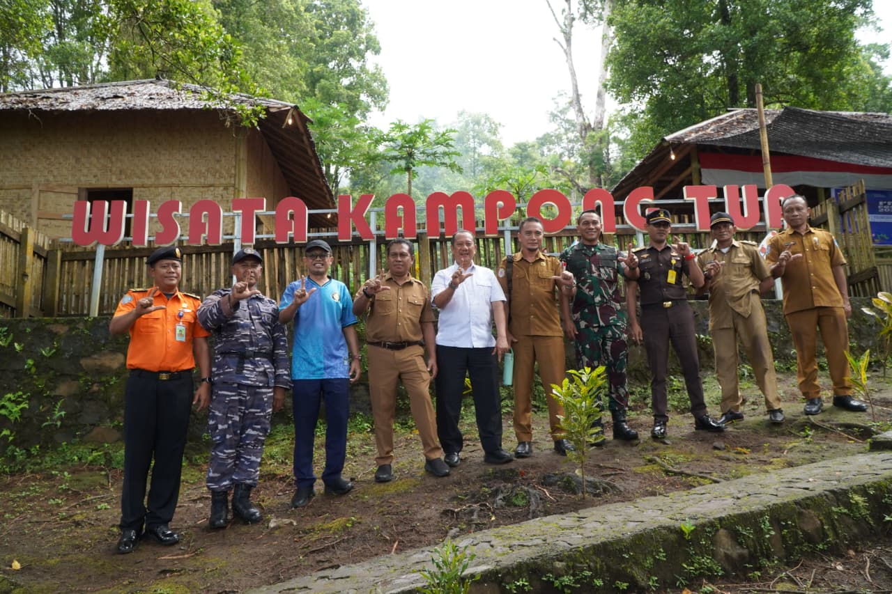 Gambar Kedua
