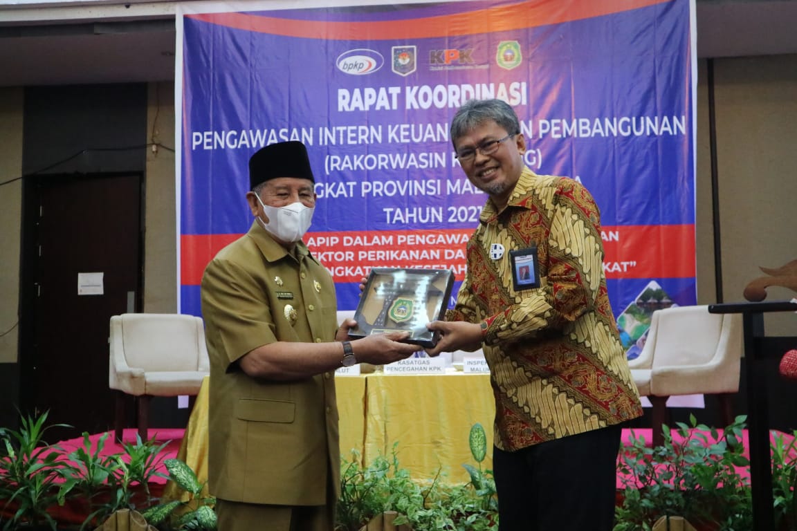 MENGHADIRI RAKORWASIN KEUBANG