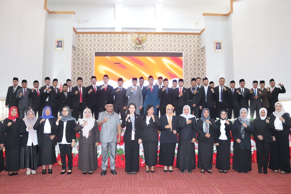 Pesan Gubernur Malut Sherly Laos Usai Lantik 48 Pejabat Eselon III-IV