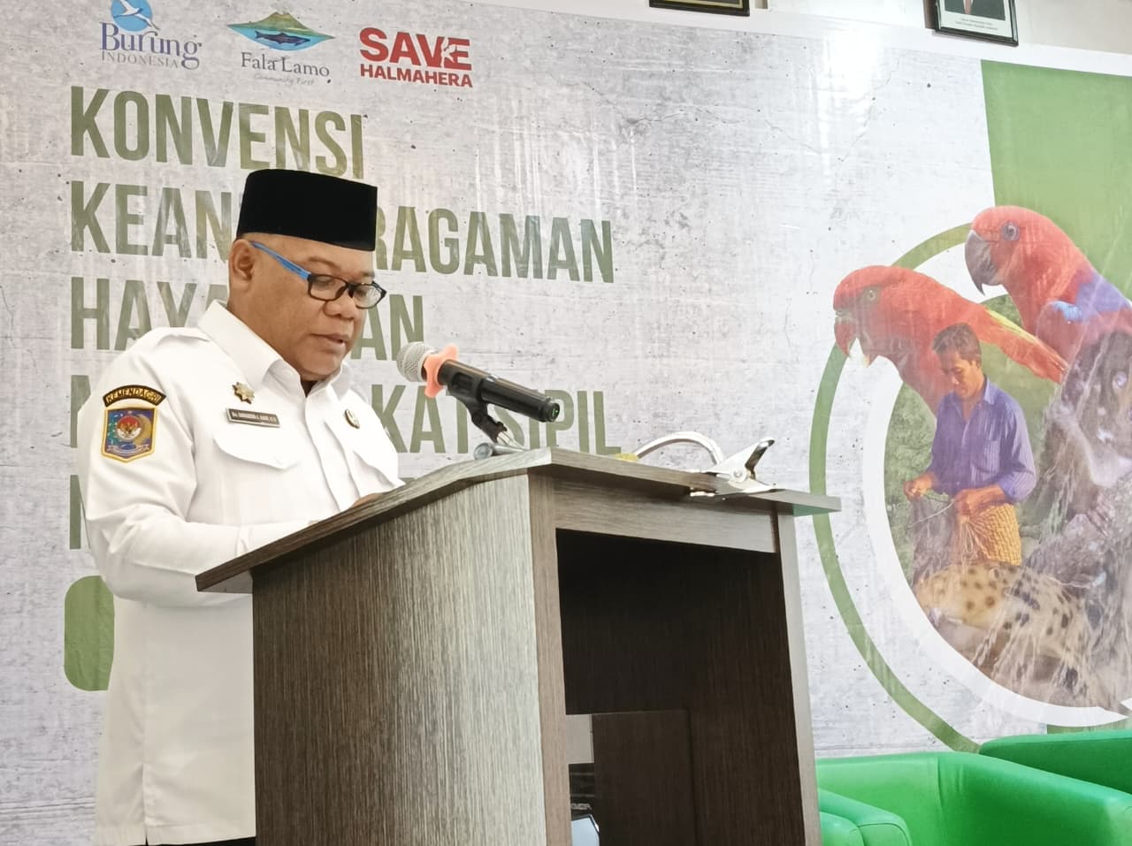 Sekprov Malut Buka Konvensi Keanekaragaman Hayati dan Masyarakat Sipil Malut 2025