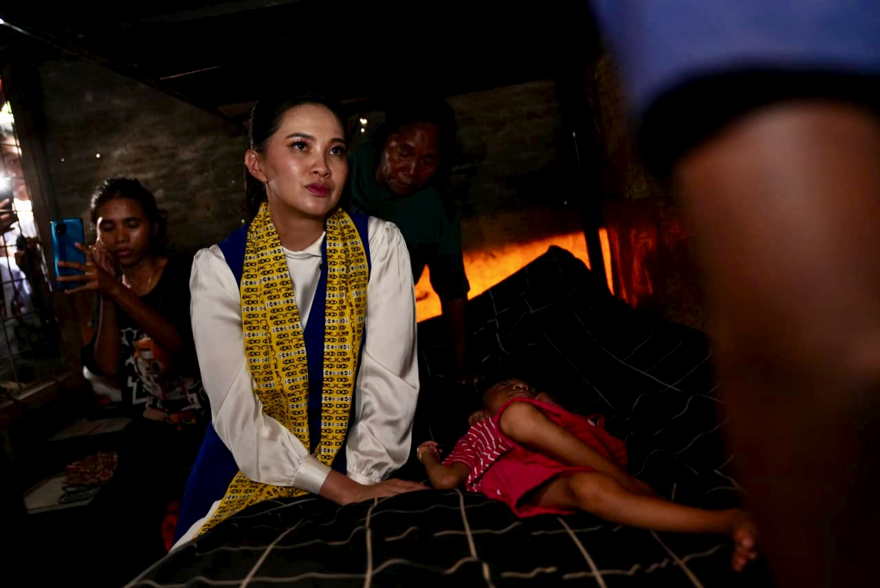 Wujudkan Malut Sehat, Gubernur Sherly Kunjungi Rumah Anak Stunting