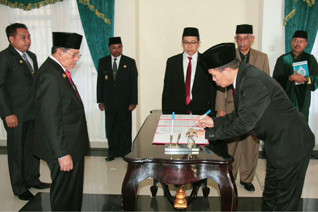 Gubernur Maluku Utara Lantik Pj Sekretaris Daerah