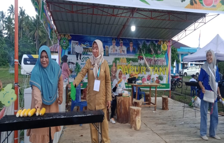 JAGUNG BAKAR GRATIS DISEDIAKAN DISTAN SELAMA STQN XXVI MALUT