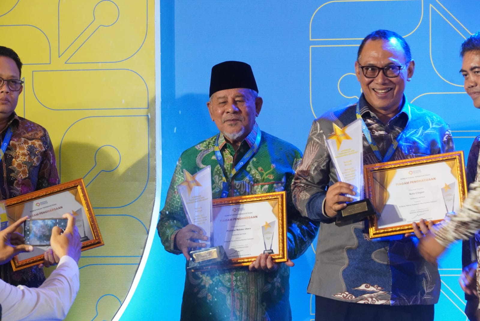 Pemprov Malut Terima Penganugerahan Terbaik Ke-3 Dari Menperin