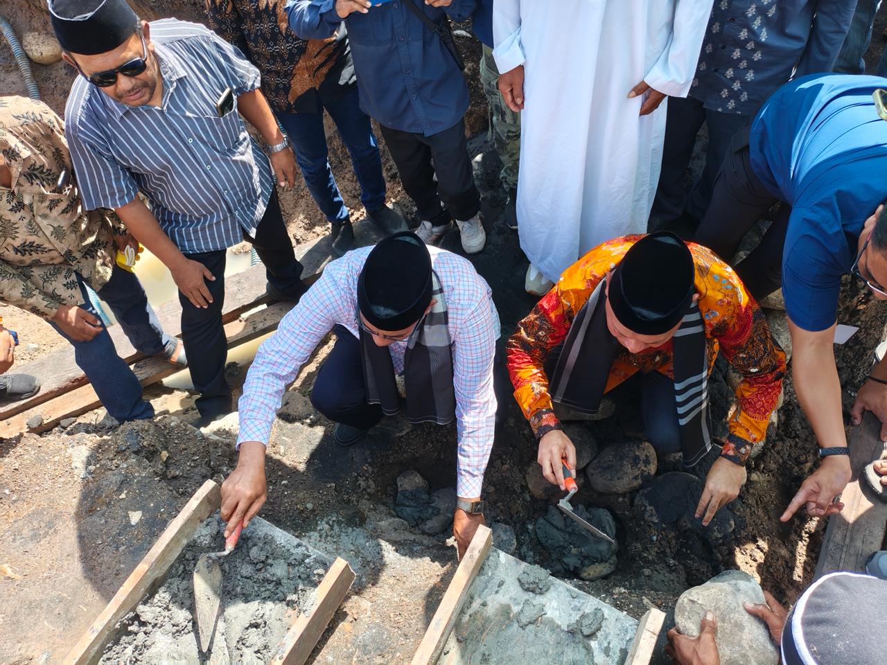 Gambar Kedua