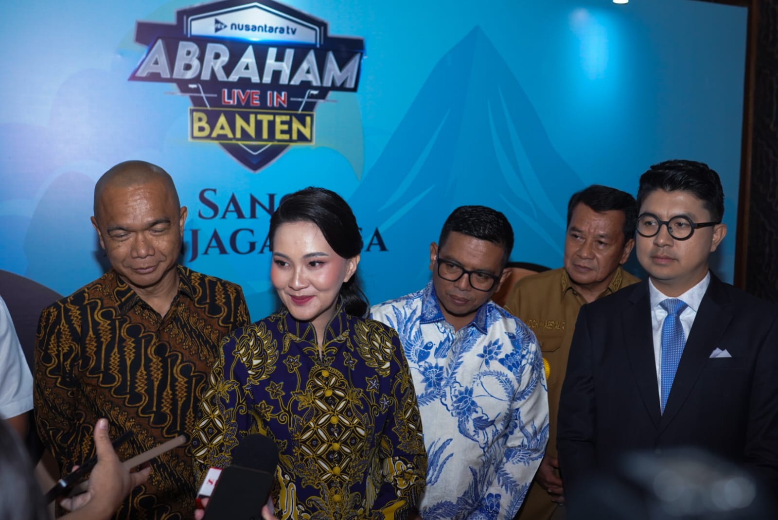 Gambar Kedua